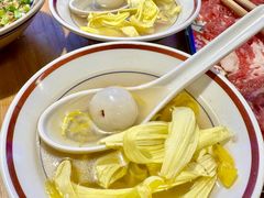 -洱火云南酸菜牛肉火锅(石景山当代商城店)