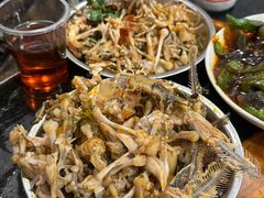 -鸿顺老铁锅美蛙鱼府(解放碑店)