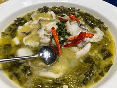 老坛酸菜鱼片-望乡楼上海菜(日月光店)