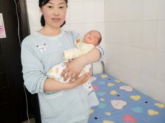 -爱月宝月嫂·育儿嫂(哈尔滨总店)