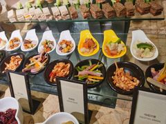 自助取餐区-大中华希尔顿酒店-念自助餐·嗨啤·小龙虾