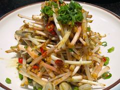 折耳尖拌蚕豆-老灶房-四川土菜(铁牛广场店)