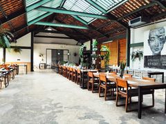 -喜洲吧·江畔老船厂·庭院餐厅(喜临院店)