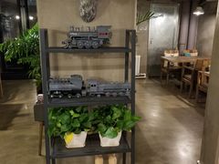 大堂-HIGH FIVE哈福手工汉堡(桂林路店)