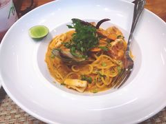 -Chom Cafe and Restaurant