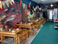 -何氏串串香火锅(翠亨店)