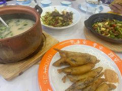 -粤盛海鲜平价店(洛溪食街店)