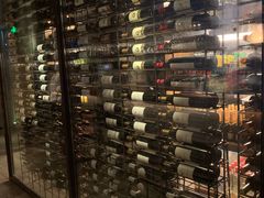 -临界音乐酒馆·小龙虾·江湖菜(华熙LIVE·鱼洞店)