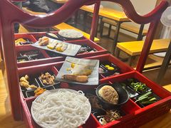 传统过桥米线-勺子米线·云南传统小吃市集(四方街店)