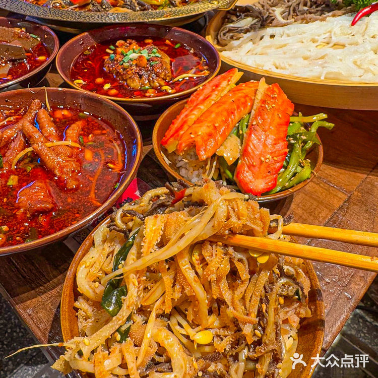 来步行街不为别的！！就好这一口！！