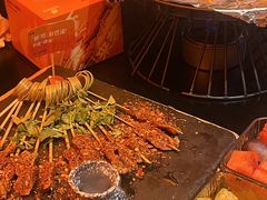 -何师烧烤Pro ·江湖川菜·小龙虾·精酿(太古里旗舰店)