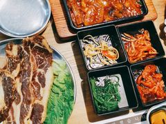 -青瓦炭韩潮烤肉(花园道店)