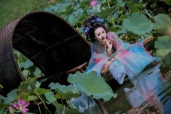 -九月鹰飞汉服摄影工作室