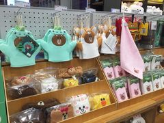-LINE FRIENDS Garosu-gil Flagship Store