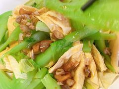 -凤阁楼果木烧鹅(鹤山陈山店)
