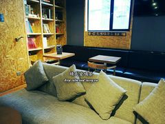 卡座-新华里咖啡书吧(新华书店小寨店)