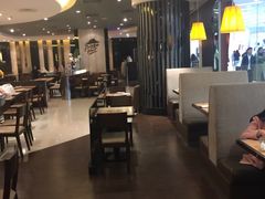 大堂-必胜客(百联又一城店)