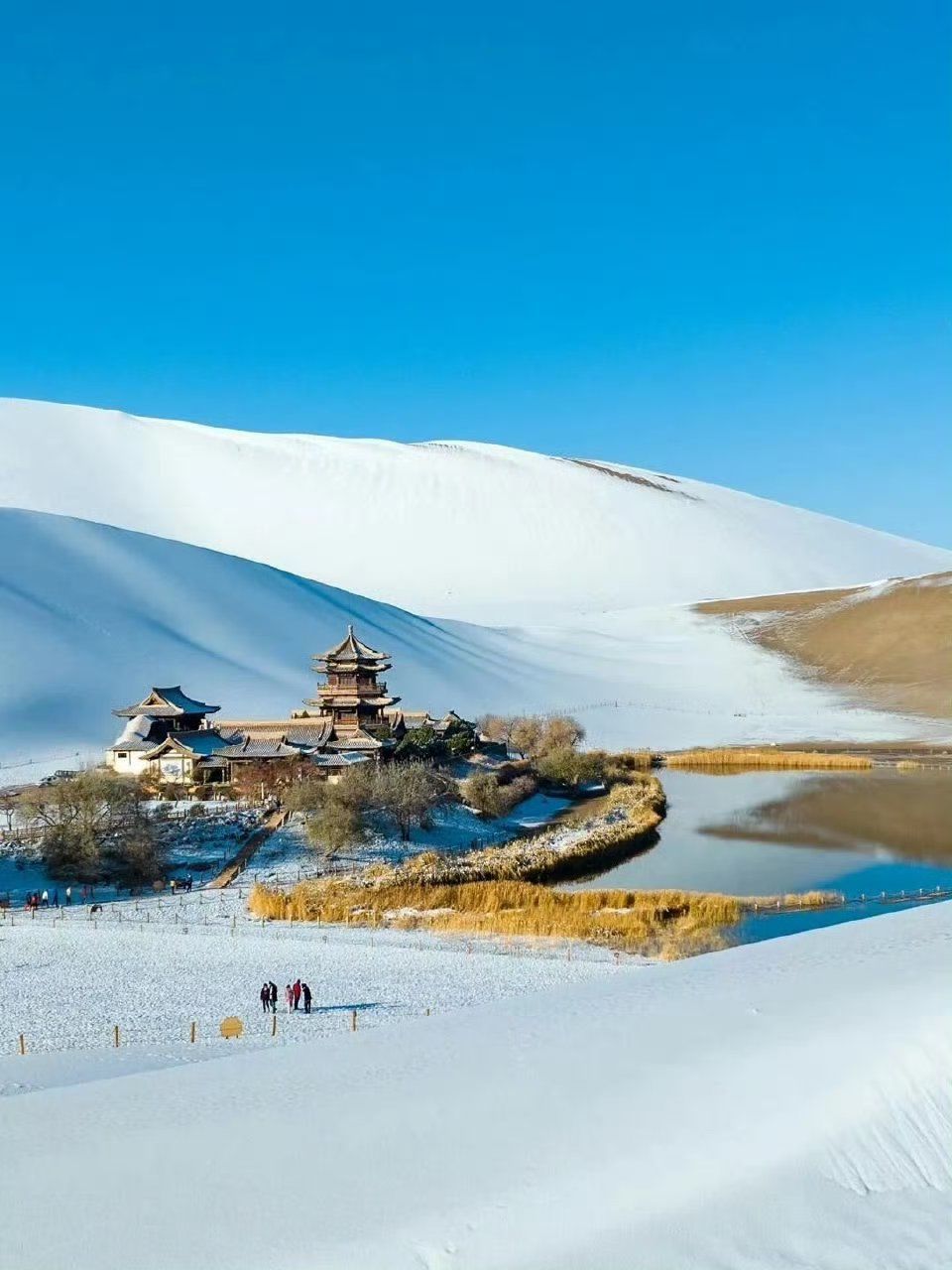 天天领红包敦煌美景 月牙泉 人间美景值