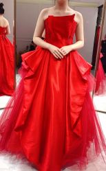 -GRACE KELLY婚纱与礼服(北京店)