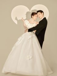 -蒙太奇婚纱摄影(万达店)