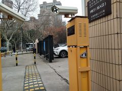 -龙华烈士纪念馆-停车场