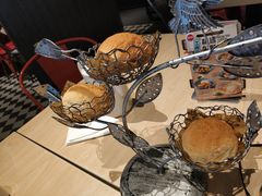 霸王酥皮叉烧包-避风塘(百联东郊店)
