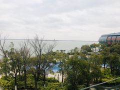 -上海滴水湖皇冠假日酒店