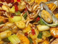 -七欣天香辣蟹火锅(闵行浦江欢乐颂店)