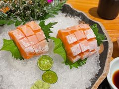 三文鱼刺身-黑牛の店·和牛烧肉(合生汇店)