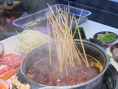 -钢管厂五区小郡肝串串香(蜀都万达店)