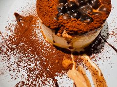 -必胜客(新中纬店)