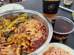 -周良天山牛杂城(天山路总店)