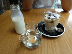 espresso冰块拿铁-ROAST
