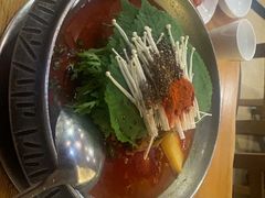 -喇喇排骨火锅·传统韩式脊骨汤(望京西园总店)