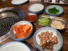 -明洞阿姨·韩式酱蟹烤肉·创意料理(三元桥店)