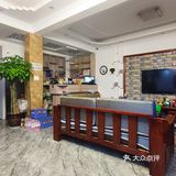 其他人应该是村子里的人，后来发现好多人都是开车来