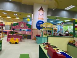 -莫莉幻想儿童乐园(北京丰台永旺店)