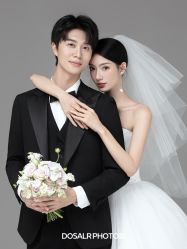 -樱花婚纱摄影