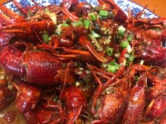 大龙虾-琥珀老六龙虾(四里河店)