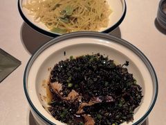 -八府香鸭·啫啫煲(华山路店)