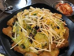 部队锅-MI WU FACTORY米屋美食工厂餐厅(绿地店)