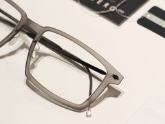 -目艮眼镜SHOWROOM(品牌集合店)