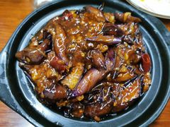-胡子饮食店
