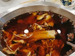 -鑫巴蜀小镇 · 水煮鱼专研店(玉桥店)