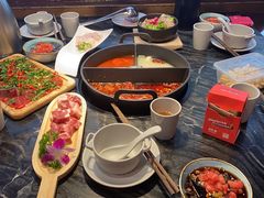 -热火朝天鲜切牛肉火锅(南强街巷店)