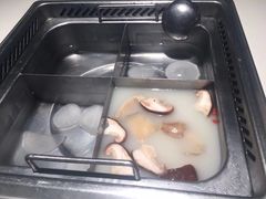-海底捞火锅(威高广场店)