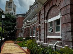 -香港大学