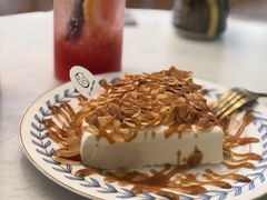 焦糖海盐杏仁蛋糕-C+ cake shop(天河南一路小区店)