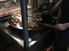 -炙热童年·老北京炙子烤肉(南锣鼓巷店)