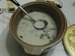 -天目湖刘老四农庄